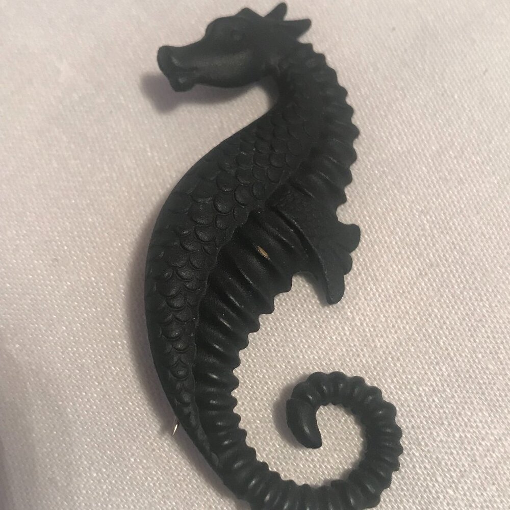 Vintage seahorse brooch